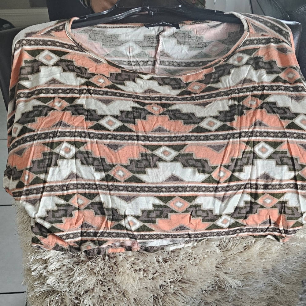 Cute crop top by black pearl